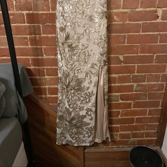 ⚡️SOLD⚡️ - Picture 2 of 8